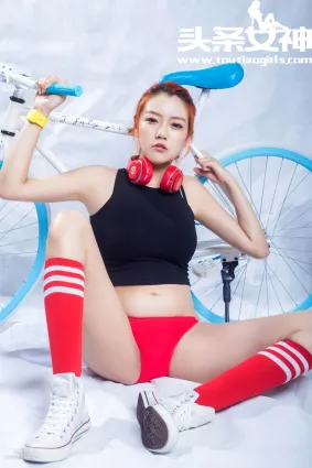 丹丹/大丹丹Jessi《死飞丽影》 [头条女神] 写真集
