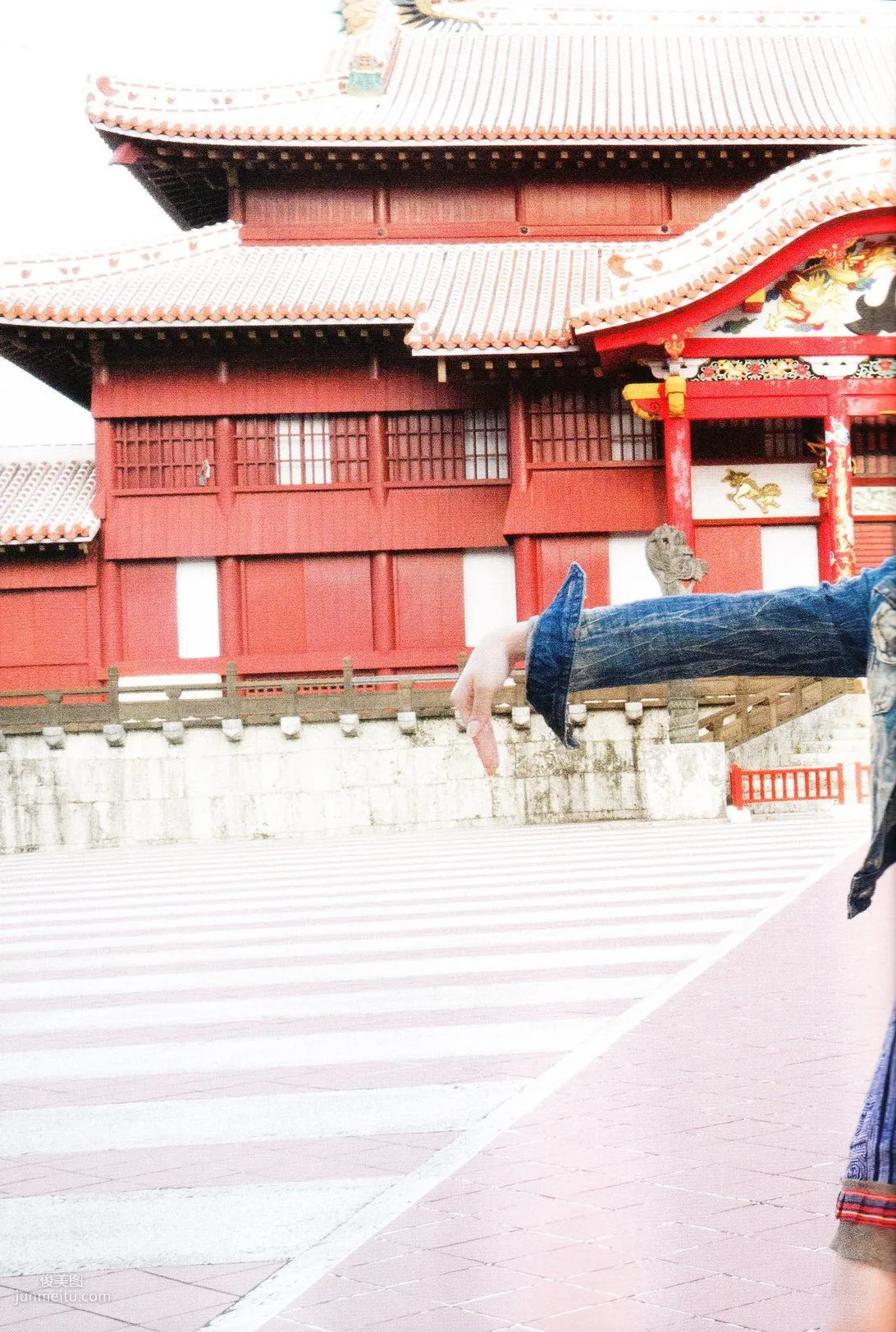 Sayaka Yamamoto 山本彩《みる神》[Photo book] 写真集