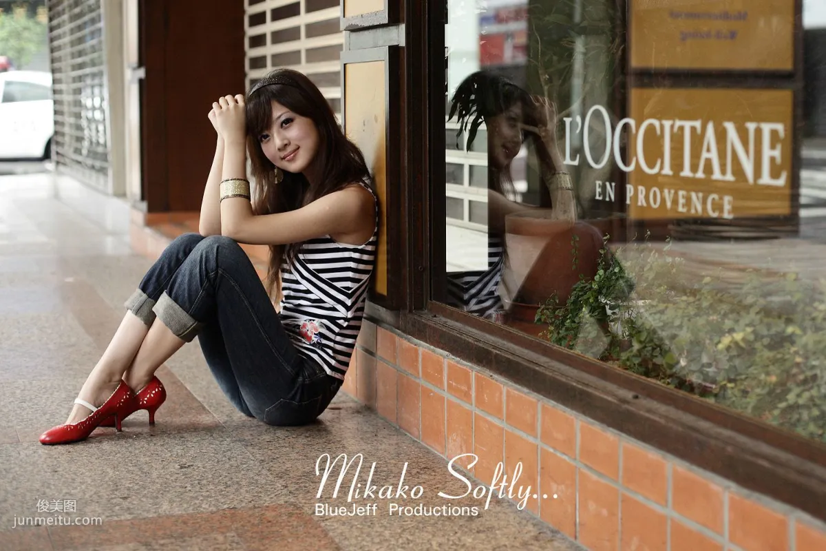Mikako/张凯洁《咬一口》写真集