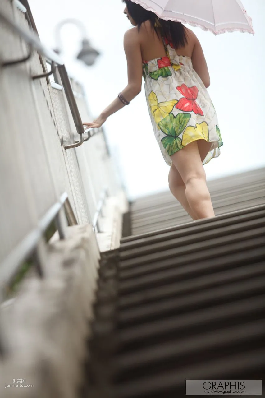 由爱可奈《The More Radical》 [Graphis] Gals 写真集