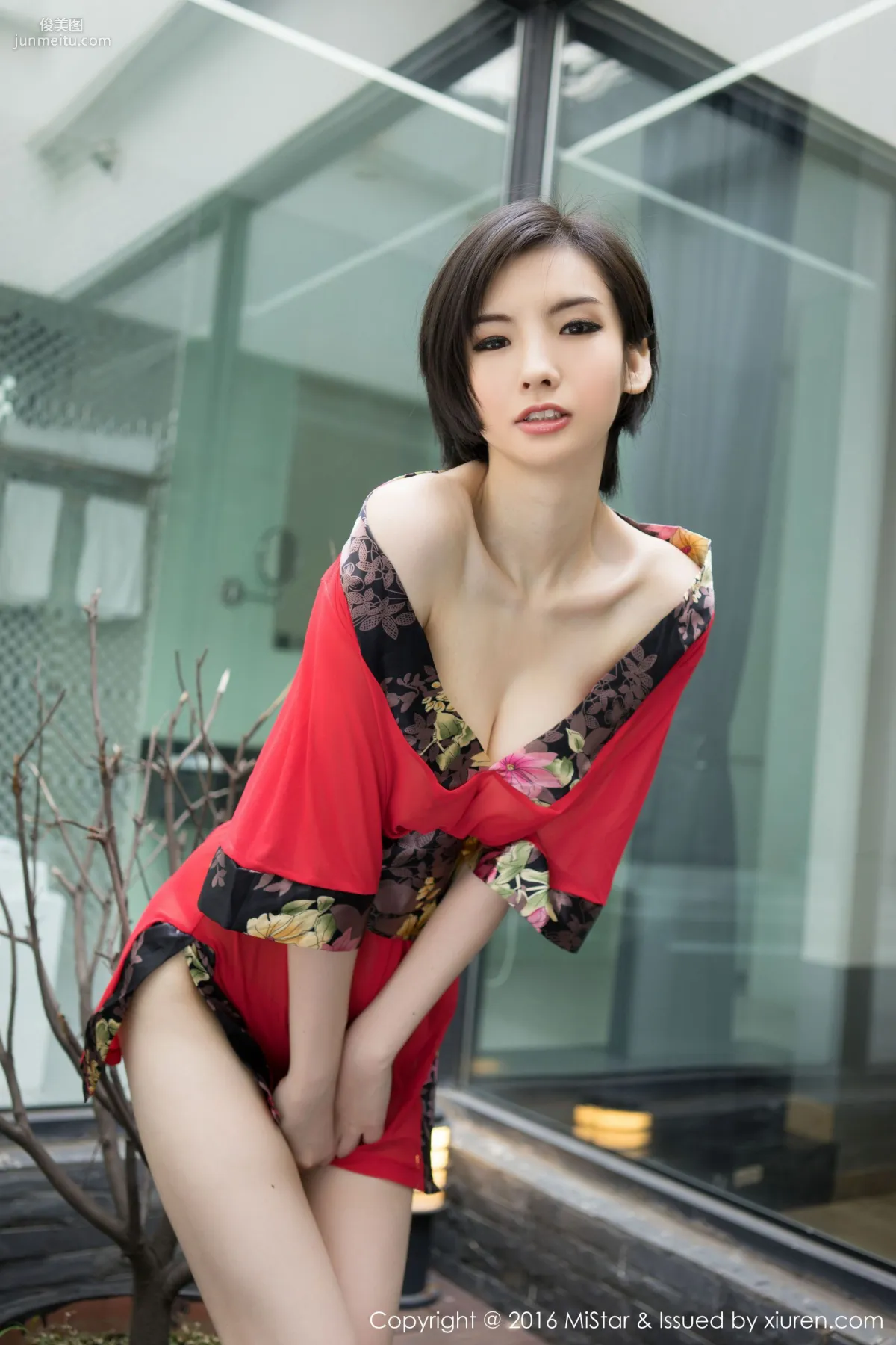 Jenny佳妮《拥有傲人巨乳的短发妹子》 [魅妍社MiStar] Vol.077 写真集