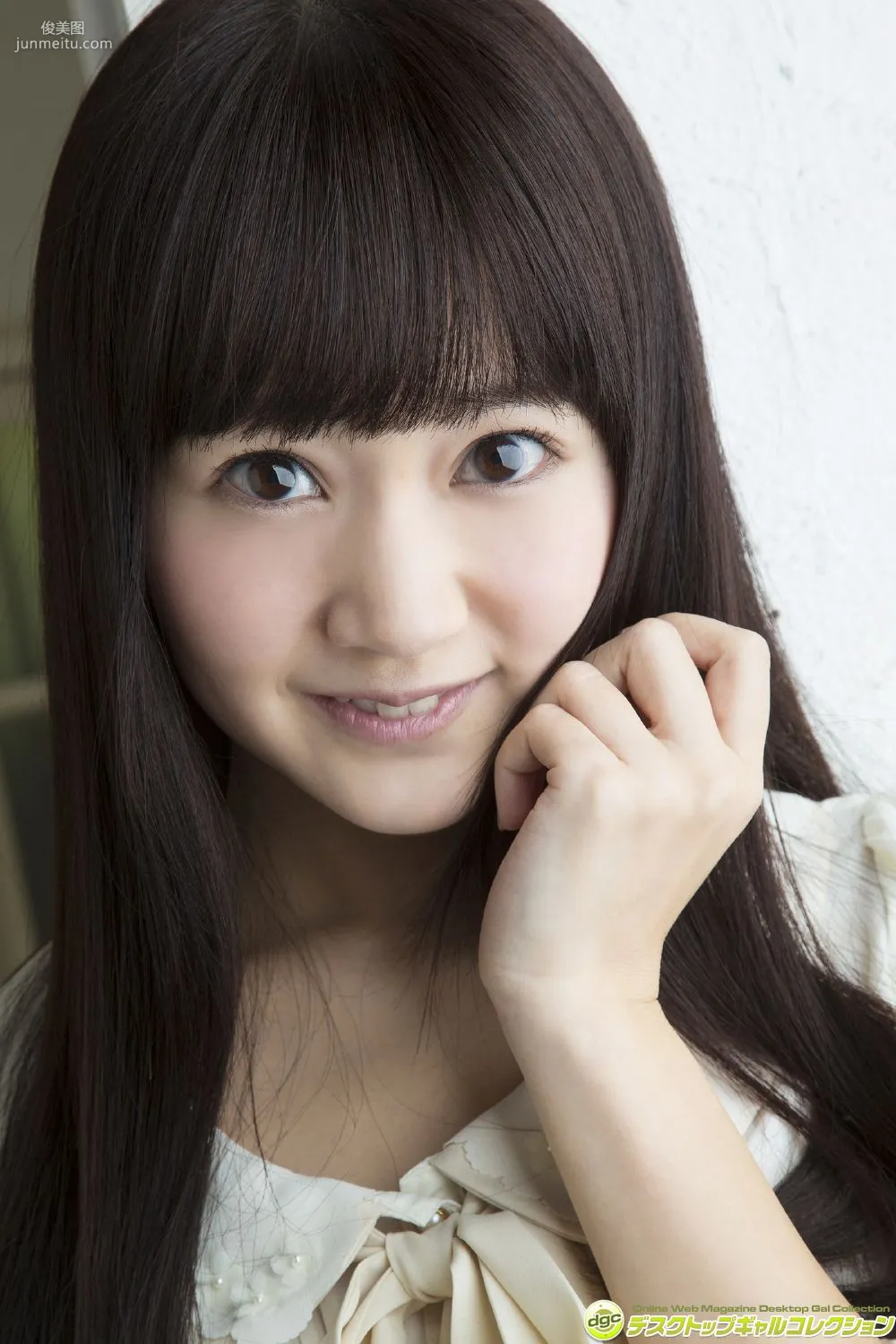 浜田翔子《クリクリ瞳が愛らしいレジェンド☆グラドル》 [DGC] 写真集