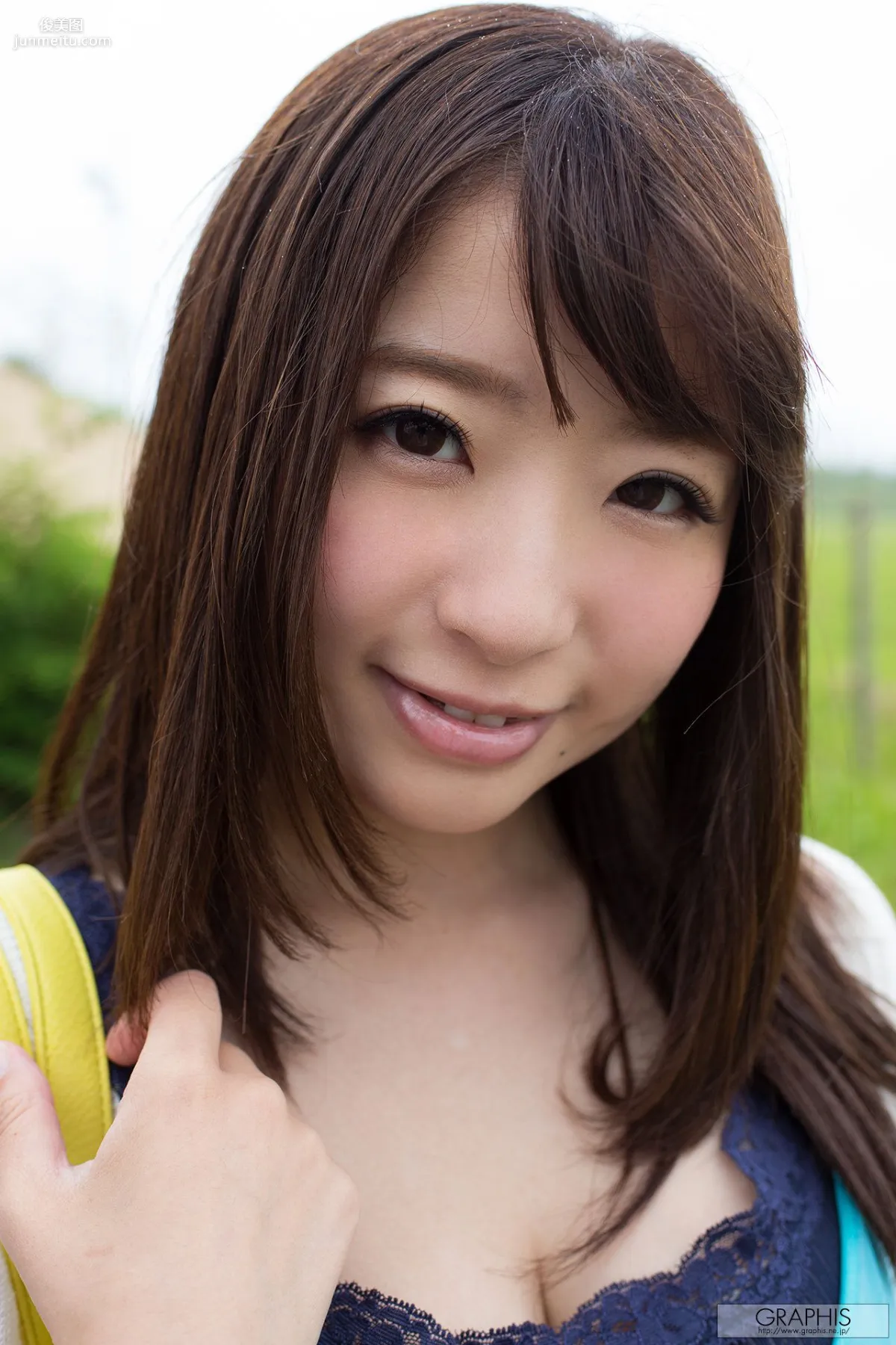 初美沙希《Caucus Race》 [Graphis] Gals 写真集