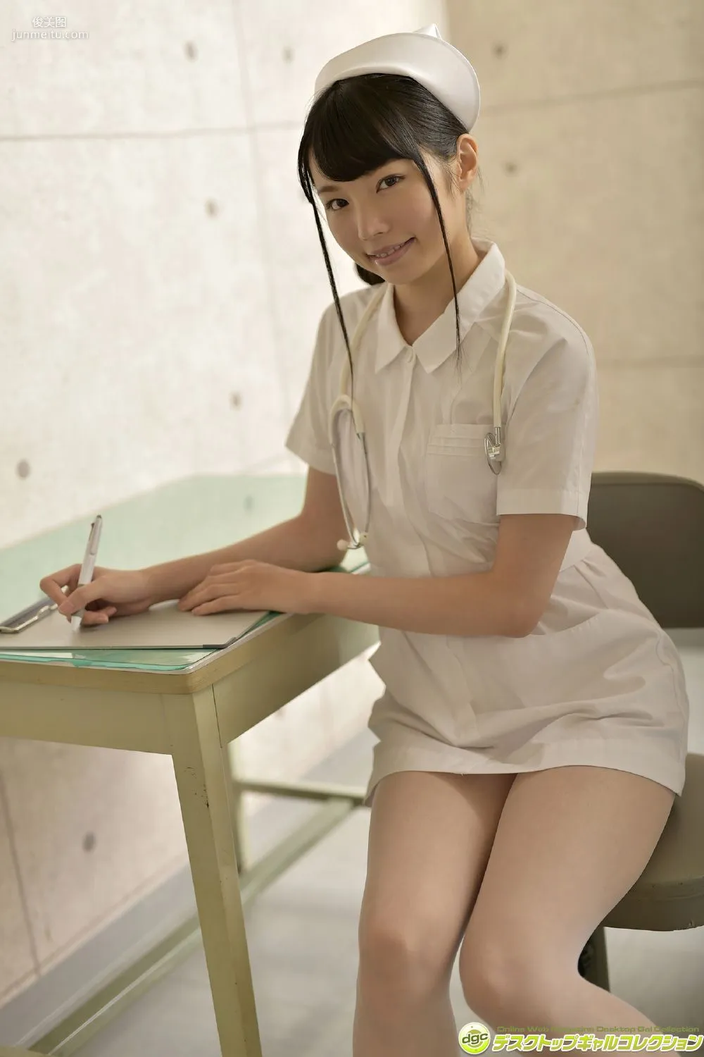 白河优菜《ダンスで鍛えたカラダで大胆ポーズに挑戦!》写真集 [DGC] NO.1215