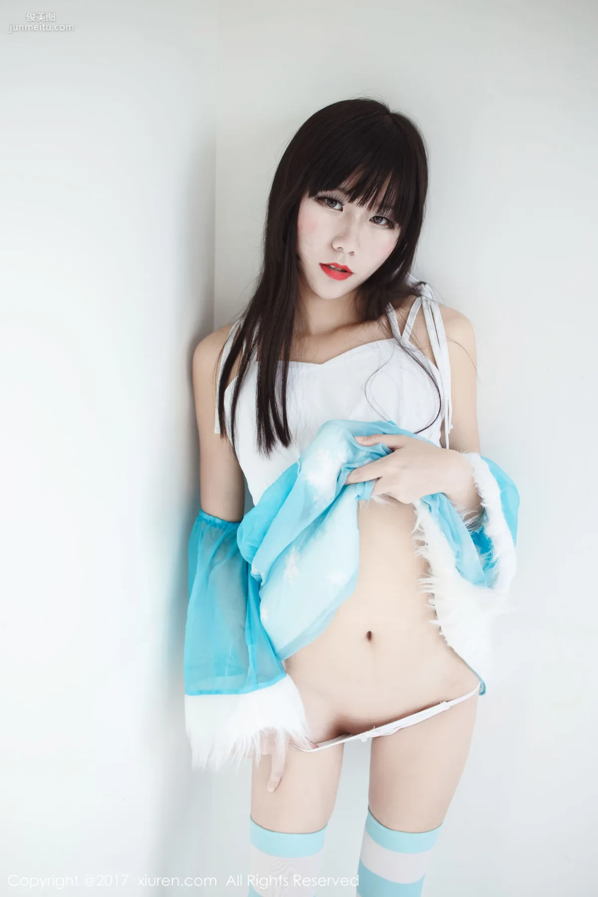 模特香风提比w《首套cos》 [秀人网XIUREN] No.676 写真集