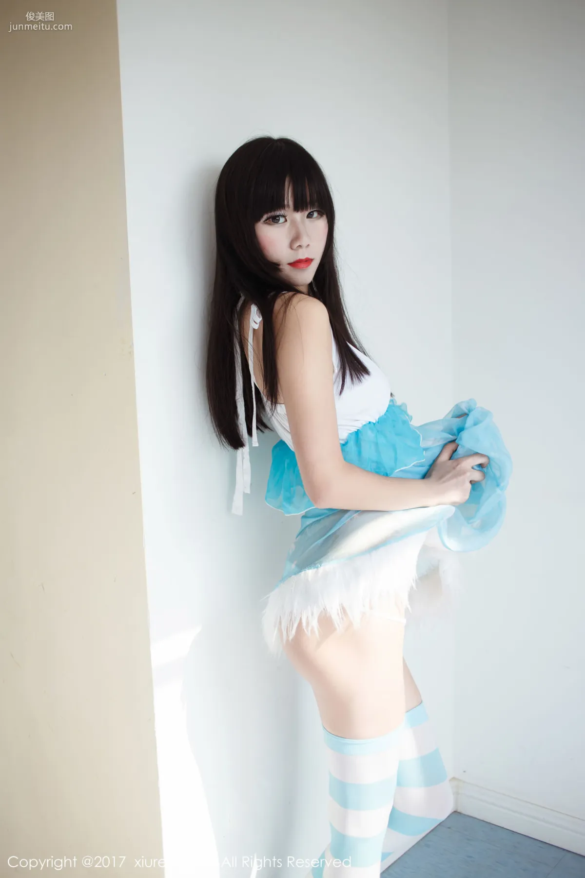 模特香风提比w《首套cos》 [秀人网XIUREN] No.676 写真集