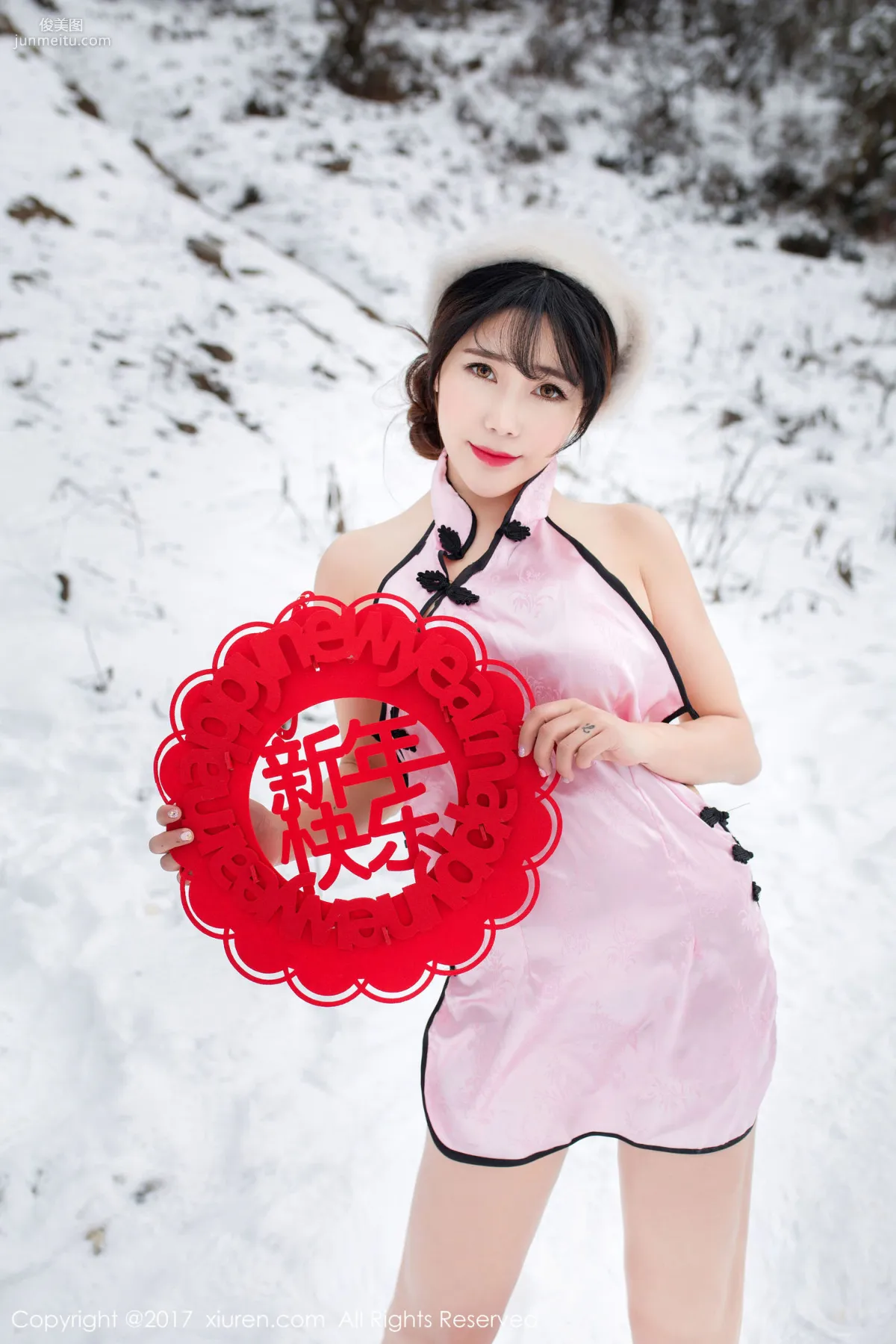 兜豆靓Youlina《新年贺岁》 [秀人网XIUREN] No.686 写真集