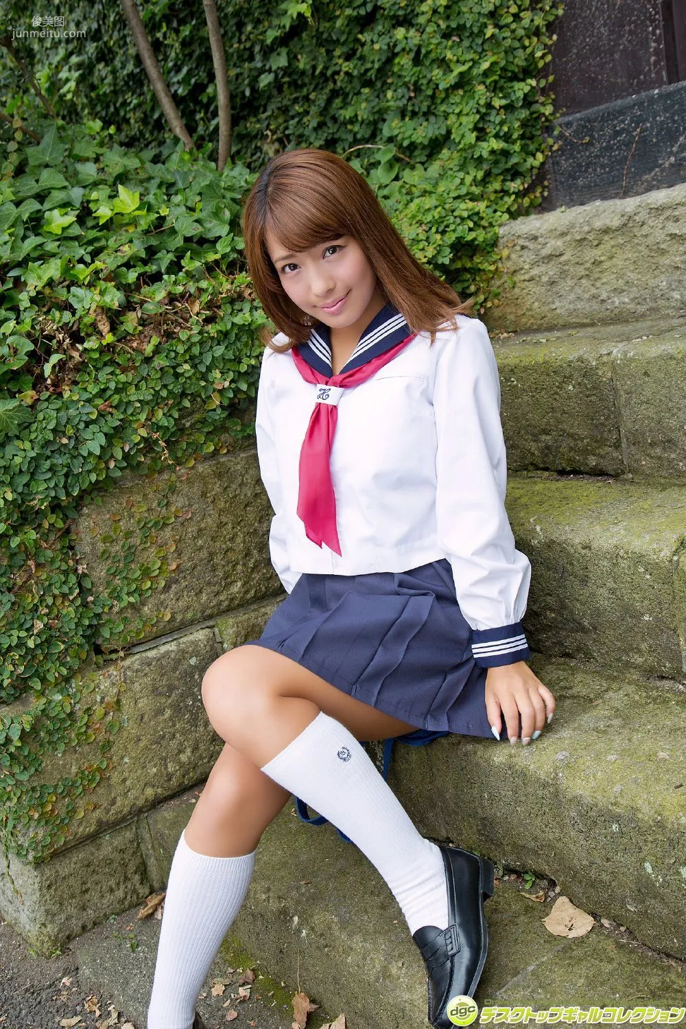 橋本梨菜《色黒Gカップのムッチリボディで人気上昇中》写真集 [DGC] NO.1329