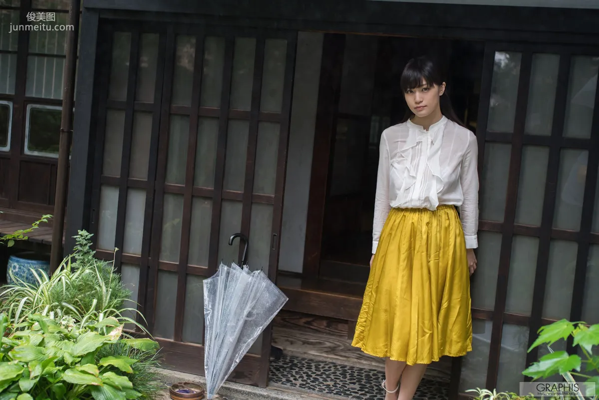 高橋しょう子《Noble bomb》 [Graphis] Gals 写真集