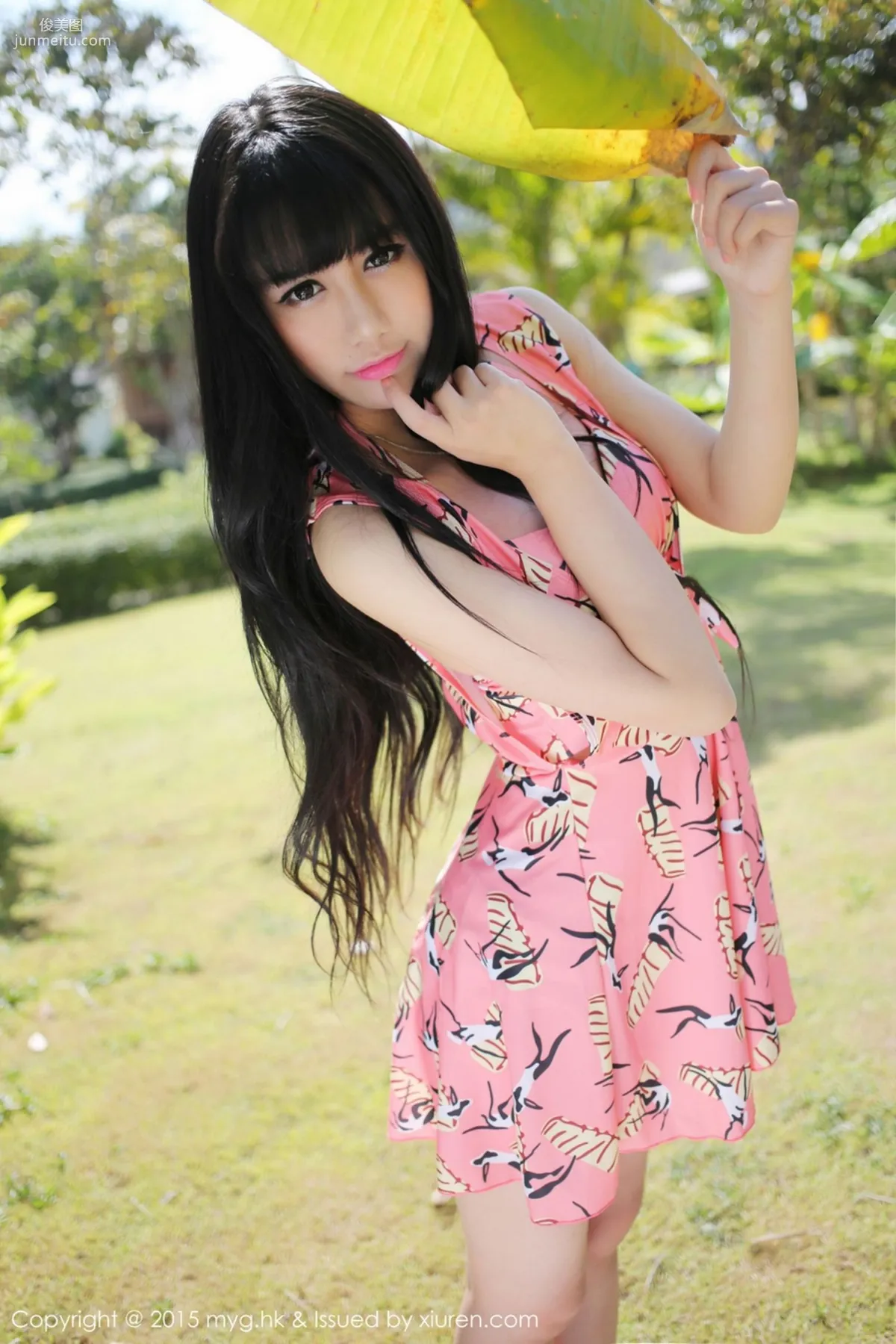 杨晓青儿《极品清新短裙+内衣外拍》 [美媛馆MyGirl] Vol.093 写真集