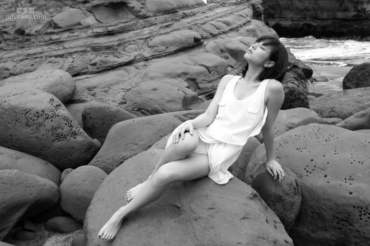 杉本有美《息をのむほど美しい》 [WPB-net] No.147 写真集