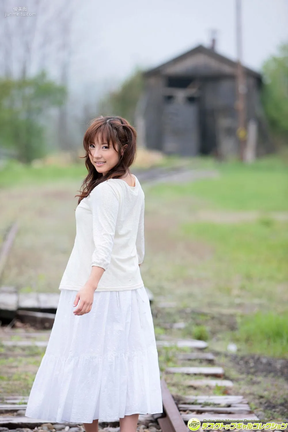 川奈栞《グラビア界で最も大胆なＧカップアイドル！》写真集 [DGC] NO.1206