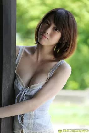 秦瑞穂《大人の色っぽさを増した正統派美女!!》写真集 [DGC] NO.1224