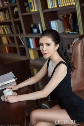 李丽莎《完美女神》 [Legbaby美腿宝贝] V021 写真集