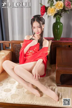 红烛《红肚兜古装美女》 [丽柜] 丝足写真集