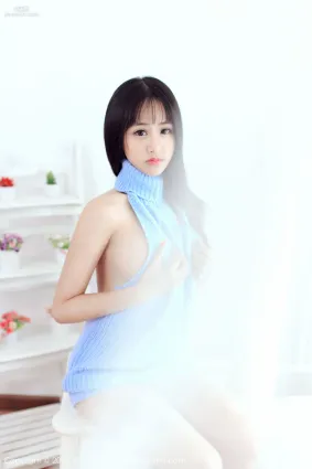 思淇Sukiiii《开背毛衣和死库水》 [尤蜜荟YouMi] Vol.038 写真集