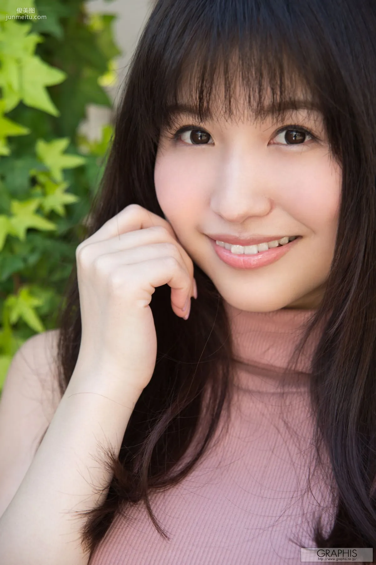Momo Sakura 桜空もも/樱空桃『first gravure 初脫ぎ娘』 [Graphis] 写真集