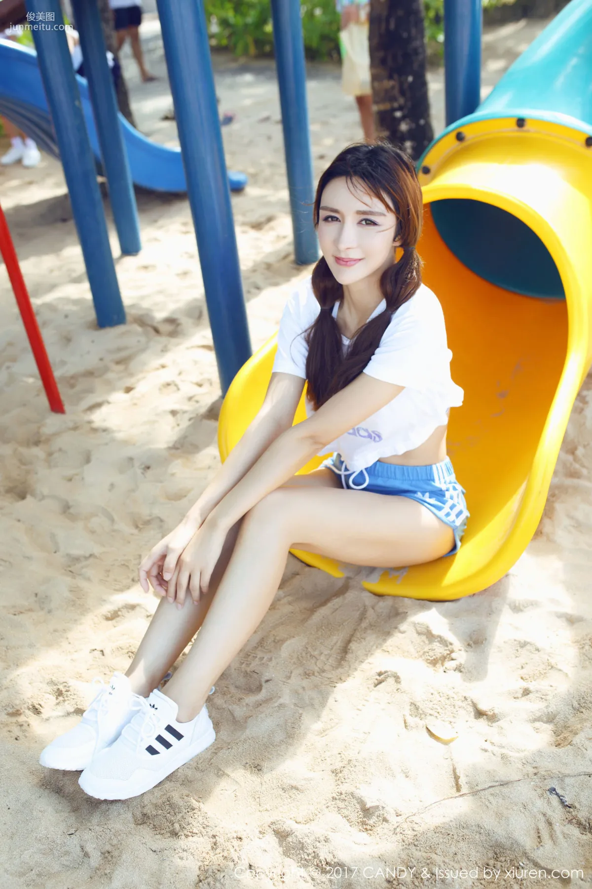 伊莉娜《海边沙滩女神系列》 [糖果画报CANDY] VOL.024 写真集