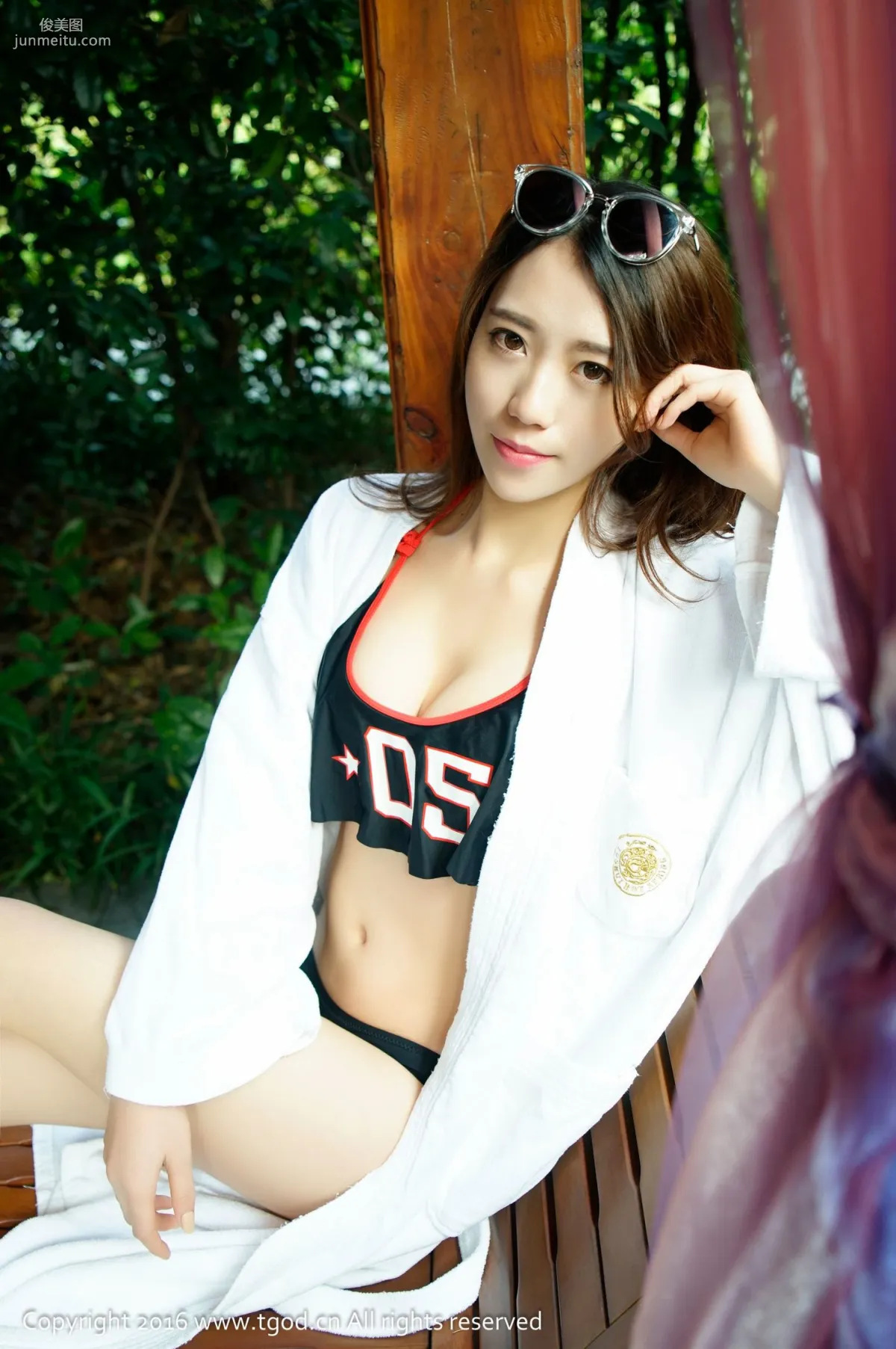 邓雪Sweet《性感妩媚小女人 柔情蜜意》 [推女神TGOD] 写真集