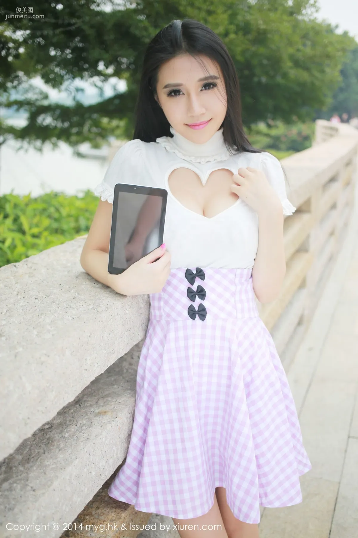 于大小姐AYU《街拍超短裙+可爱内衣》 [美媛馆MyGirl] Vol.018 写真集
