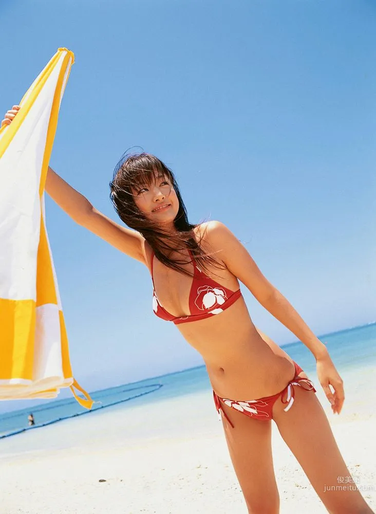 工藤里纱《Queen of Smile》写真集 [YS Web] Vol.164