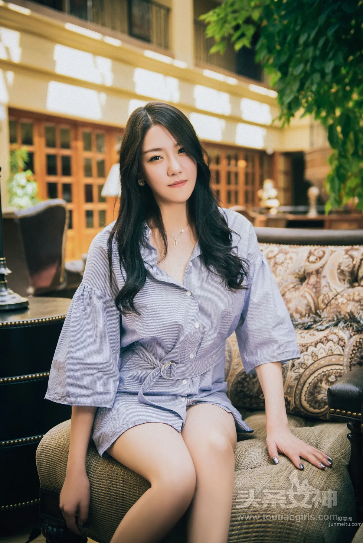 丹丹《爱在深秋》 [头条女神] 写真集