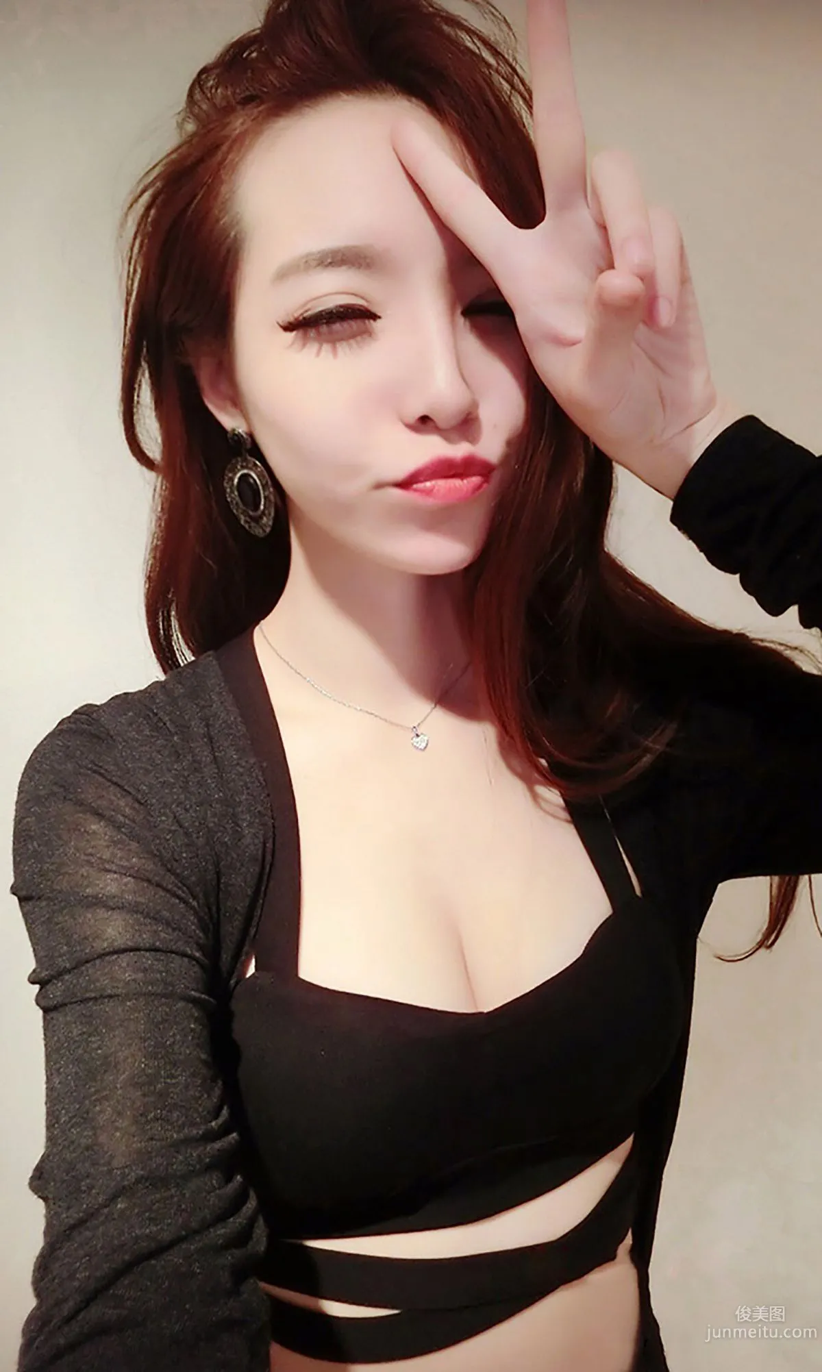若熙《清纯与性感的双面诱惑》 [爱尤物Ugirls] No.064 写真集