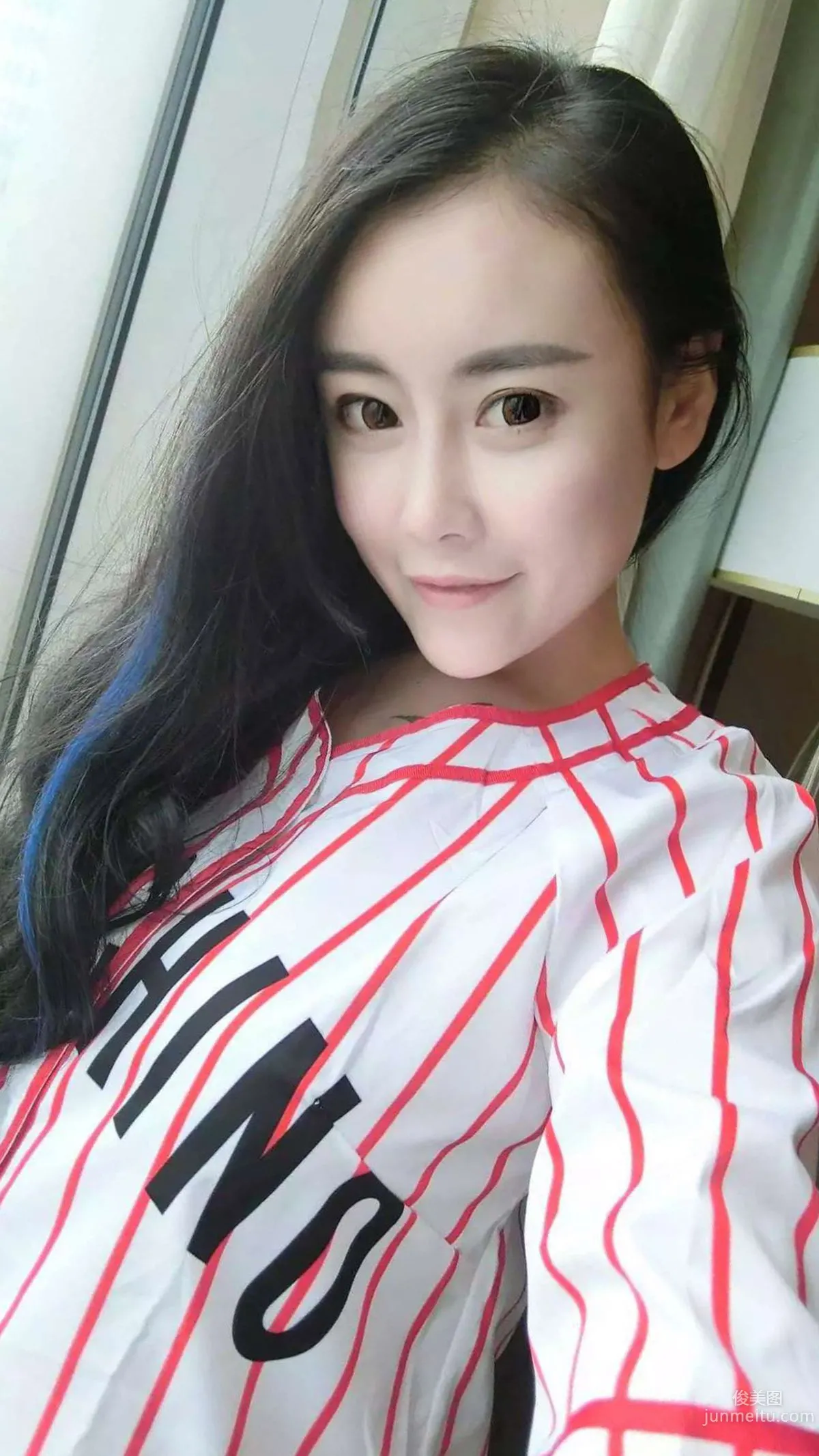 梦瑶《性感酥胸 美艳诱惑》 [爱尤物Ugirls] No.043 写真集
