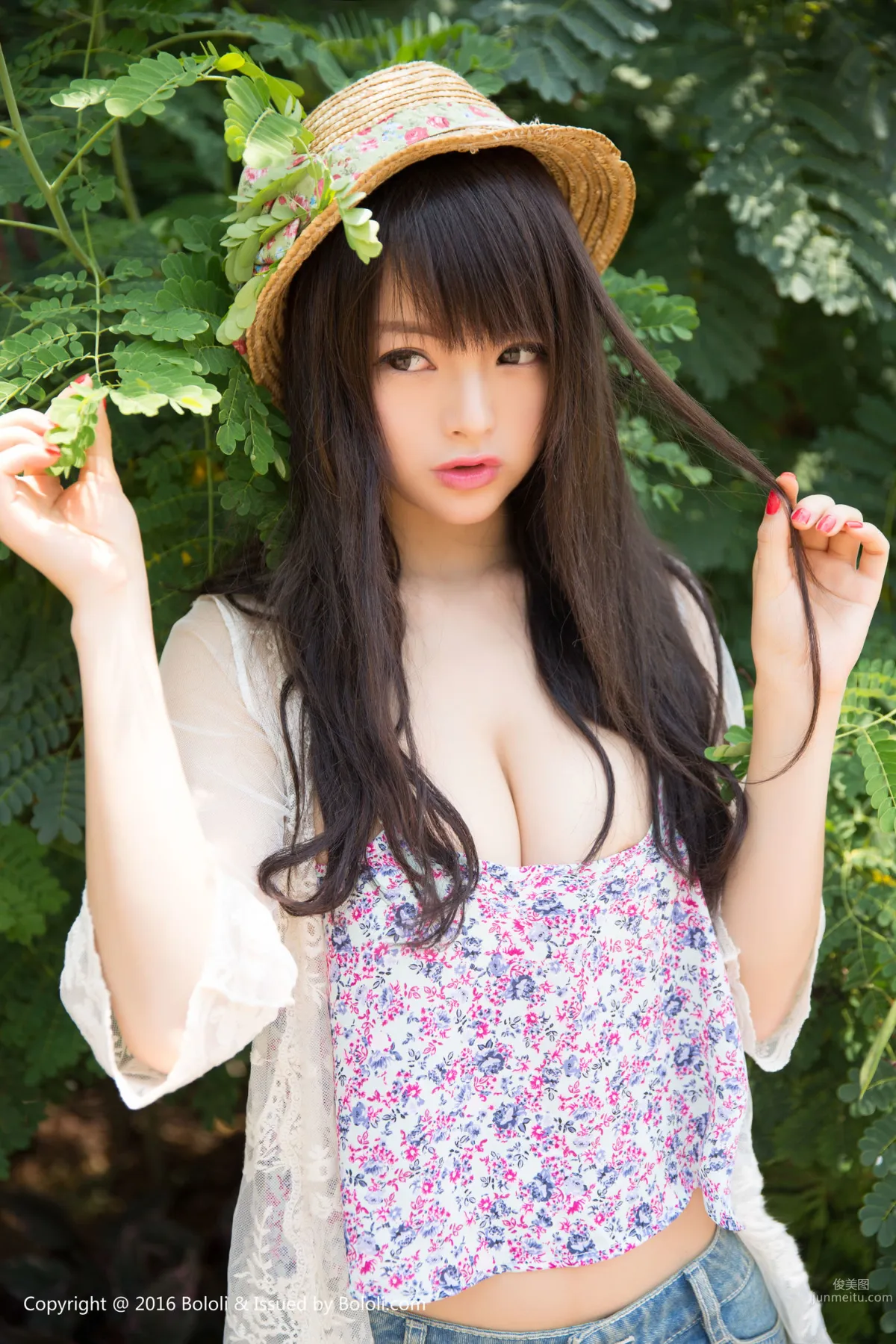 歪歪《盛夏的雅典娜》 [Bololi波萝社] BOL.045 写真集