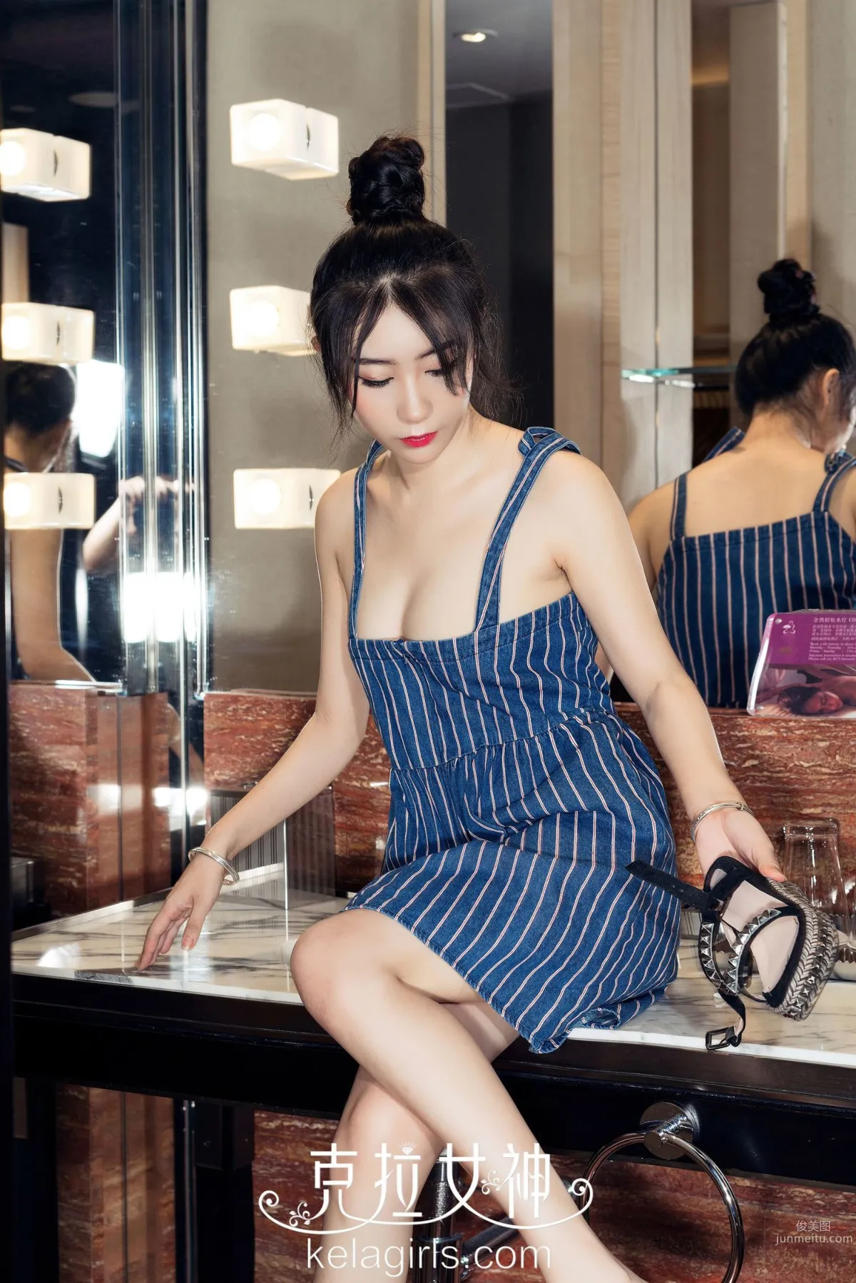 小鹿《金屋藏娇颜如玉》 [克拉女神] 写真集