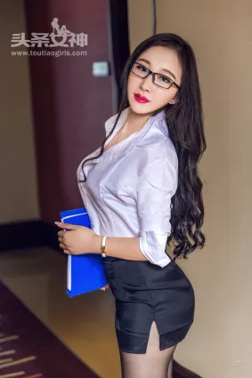 美纳子《教师节快乐》 [头条女神] 写真集