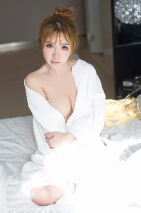 小公举Amy《浑圆白皙美女圆乳细腰模特》 [秀人网XIUREN] No.778 写真集