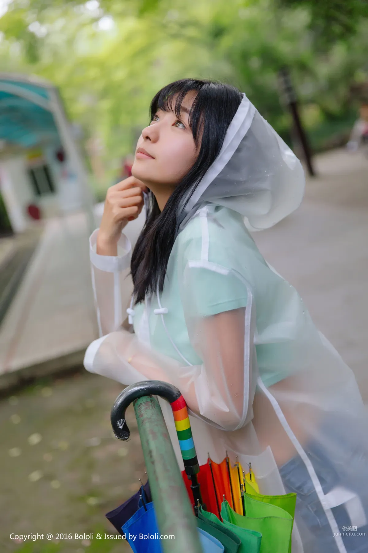 周闻《雨后漫步》 [Kimoe激萌文化] KIM021 写真集