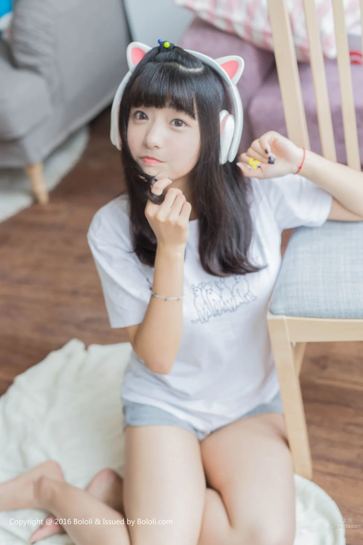 周闻《球球喵耳机》 [Kimoe激萌文化] KIM006 写真集
