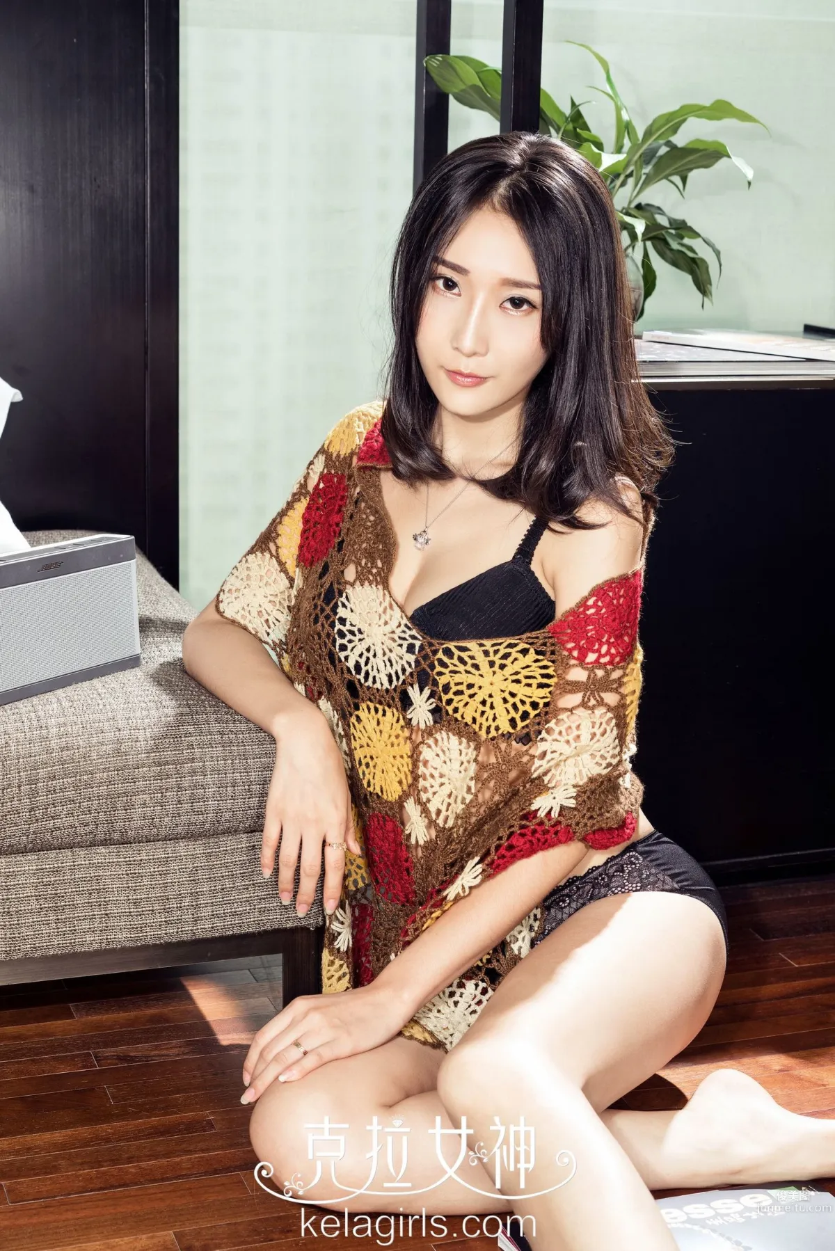 含嫣《身怀胸器》 [克拉女神] 写真集