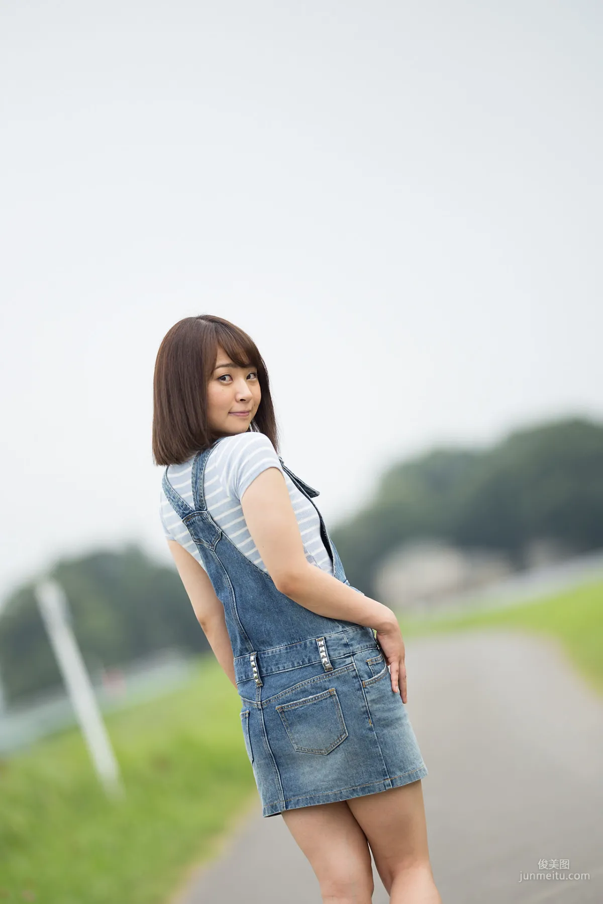前園まみこ《牛仔裙诱惑+比基尼》 [Minisuka.tv] 写真集