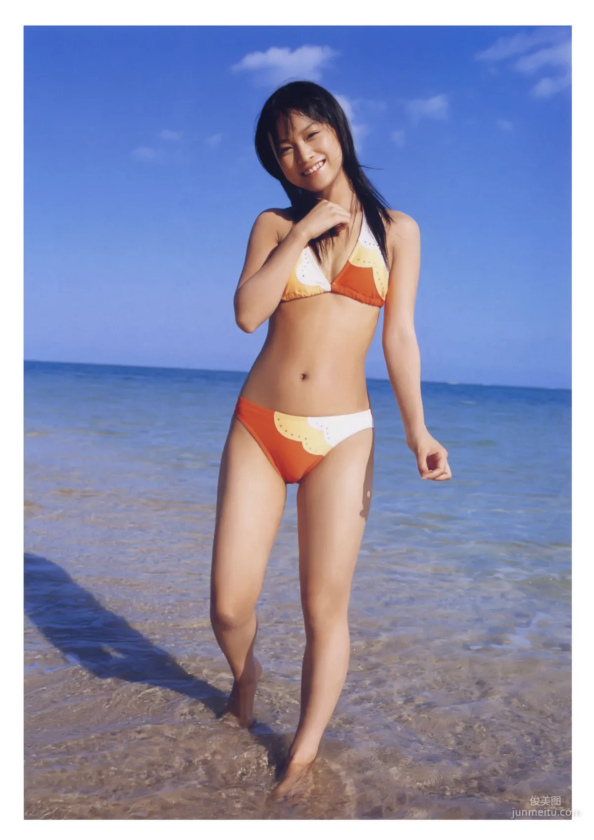 亀井絵里《Thanks》 [PhotoBook] 写真集