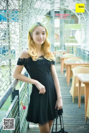 丝享家126 姗姗 《嘿 姑娘 是你的肉丝》[IESS异思趣向] 写真集