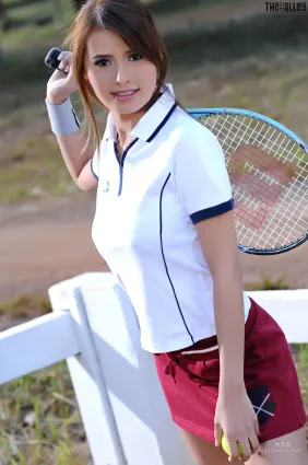 Kathy Cheow《羽毛球妹子》 [TBA/黑巷] 写真集