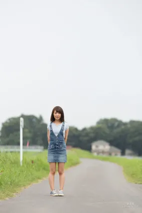 前園まみこ《牛仔裙诱惑+比基尼》 [Minisuka.tv] 写真集