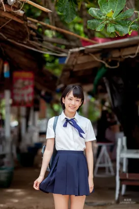 西野小春《海边校服+高叉泳装》 [Minisuka.tv] 写真集