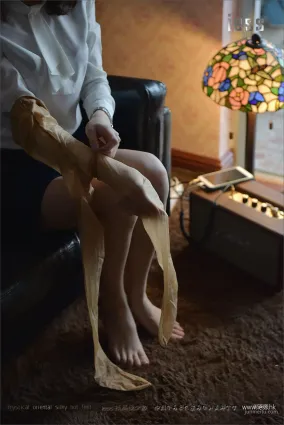 丝足便当100 小六 《从零开始》[IESS异思趣向] 写真集