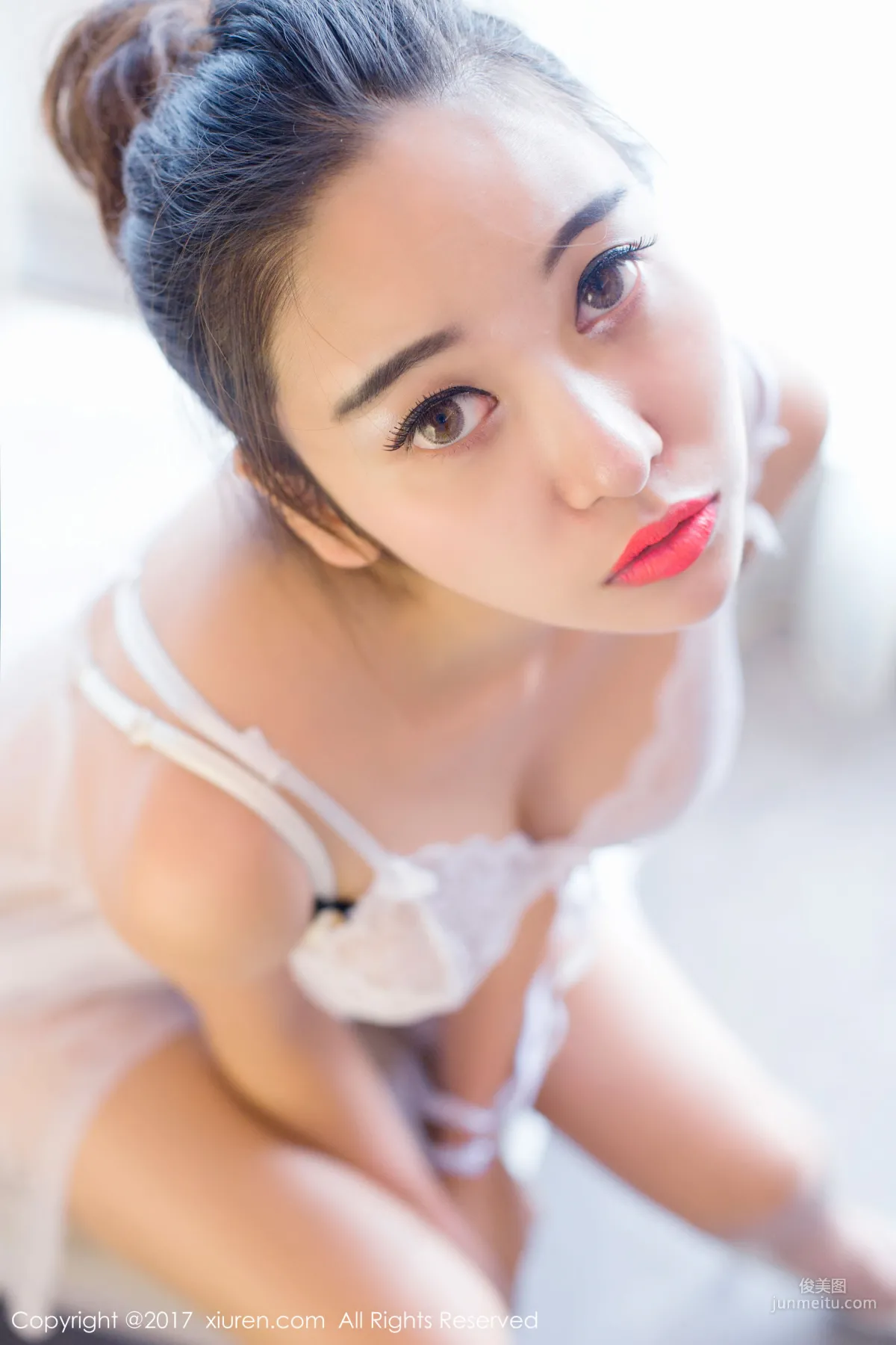 李梓熙《蕾丝睡衣+露半球死库水》 [秀人XiuRen] NO.849 写真集