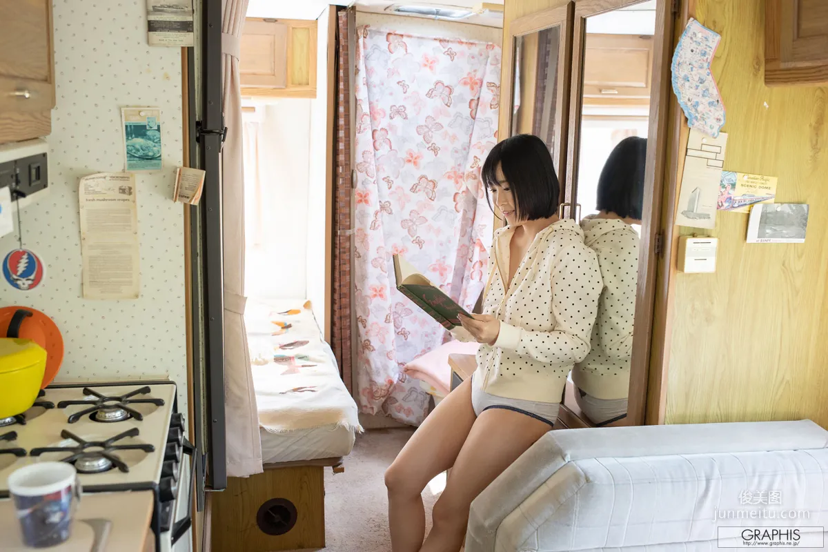 河合あすな《Natural beauty melons!》 [Graphis] Gals 写真集