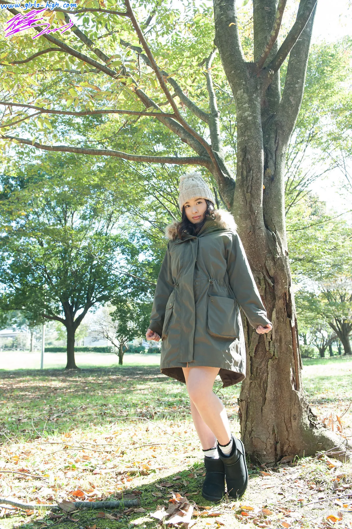 篠田りょう《全部見たい?》野外変形水着 [Girlz-High] 写真集