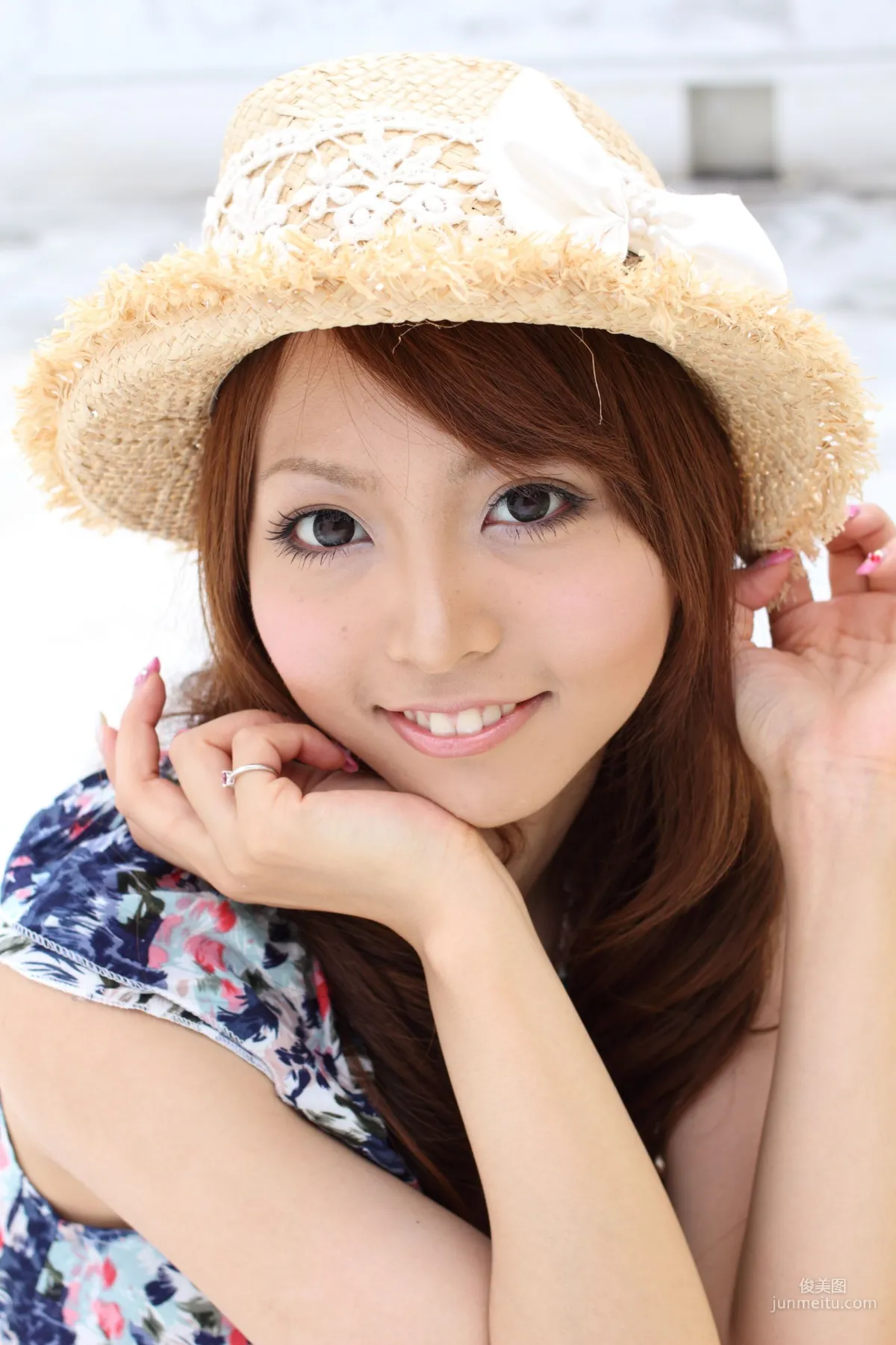 [Watch] Photogenic Weekend 成島桃香 Momoka Narushima 写真集