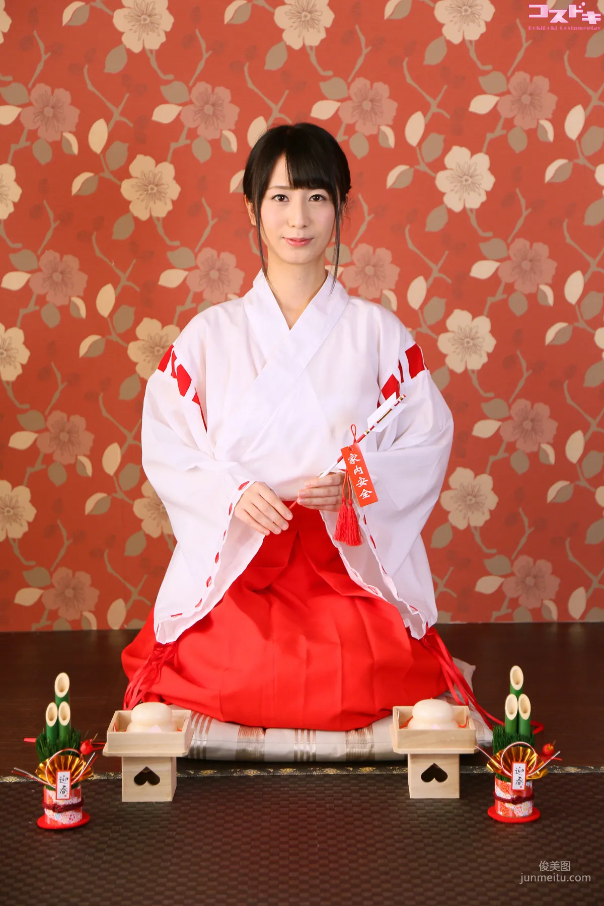 [Cosdoki] Sora Izumi 泉水蒼空/雄飛ときね - izumisora_pic_miko1 写真集