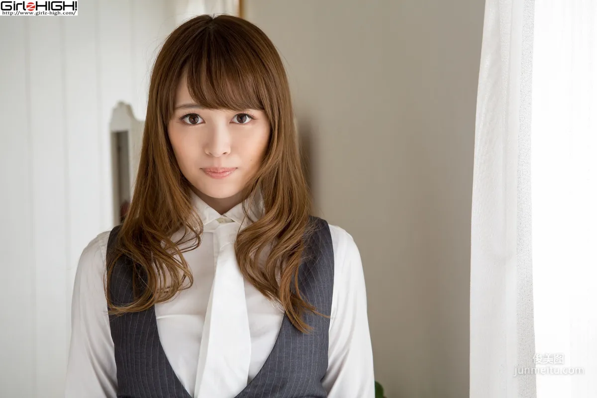 葉山みおり《僕たち（私たち）お尻だ～いすき！》ロングスカート [Girlz-High] 写真集
