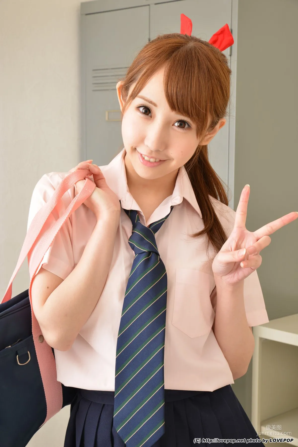 Mai Usami 宇佐美まい 学生制服 Set6 [LovePop] 写真集