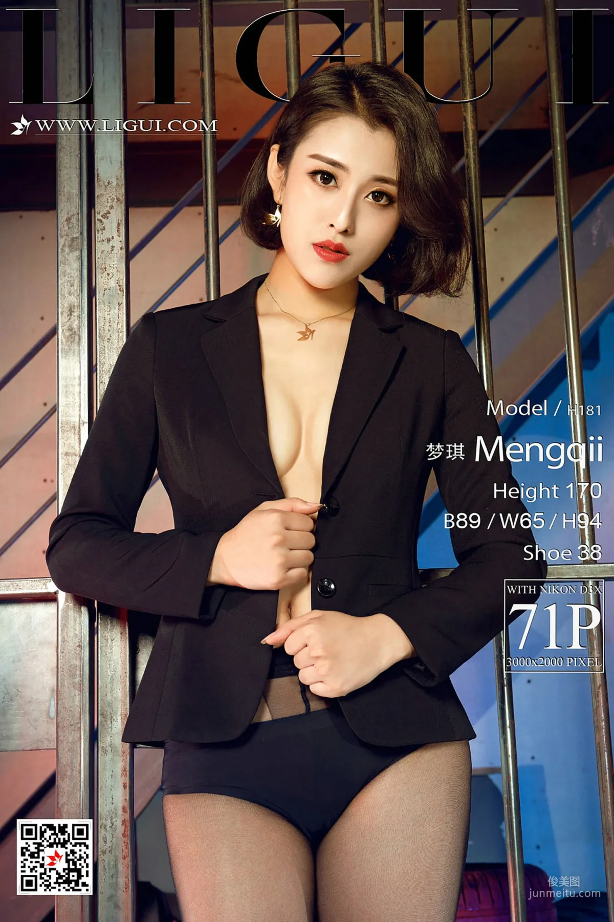 Model 梦琪《西装+黑丝丝足高跟》 [丽柜Ligui] 写真集